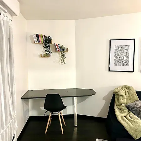 아파트 Cozy And Warm